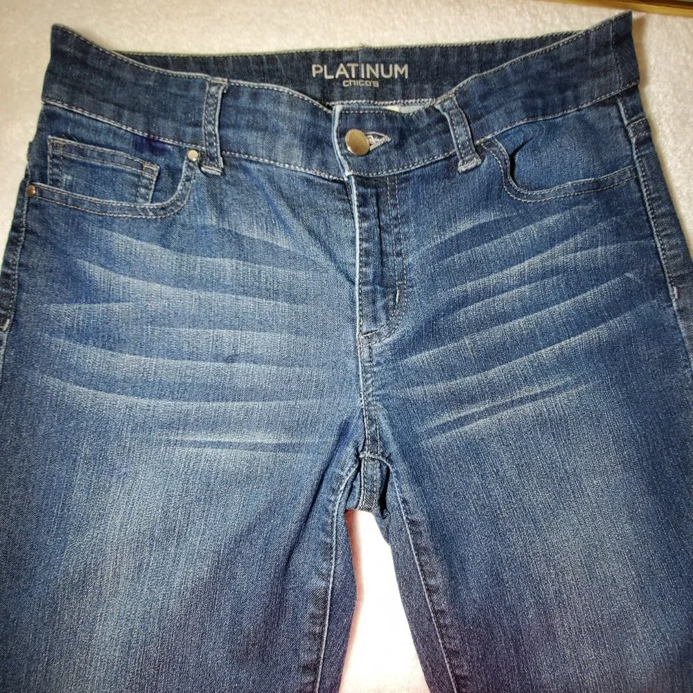 CHICO'S Platinum Washed Denim Faded Distressed Crop Jeans, Size 0 - Picture 8 of 9